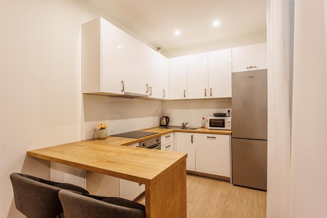 Blue Pearl-Split Town Center Apartament Екстер'єр фото